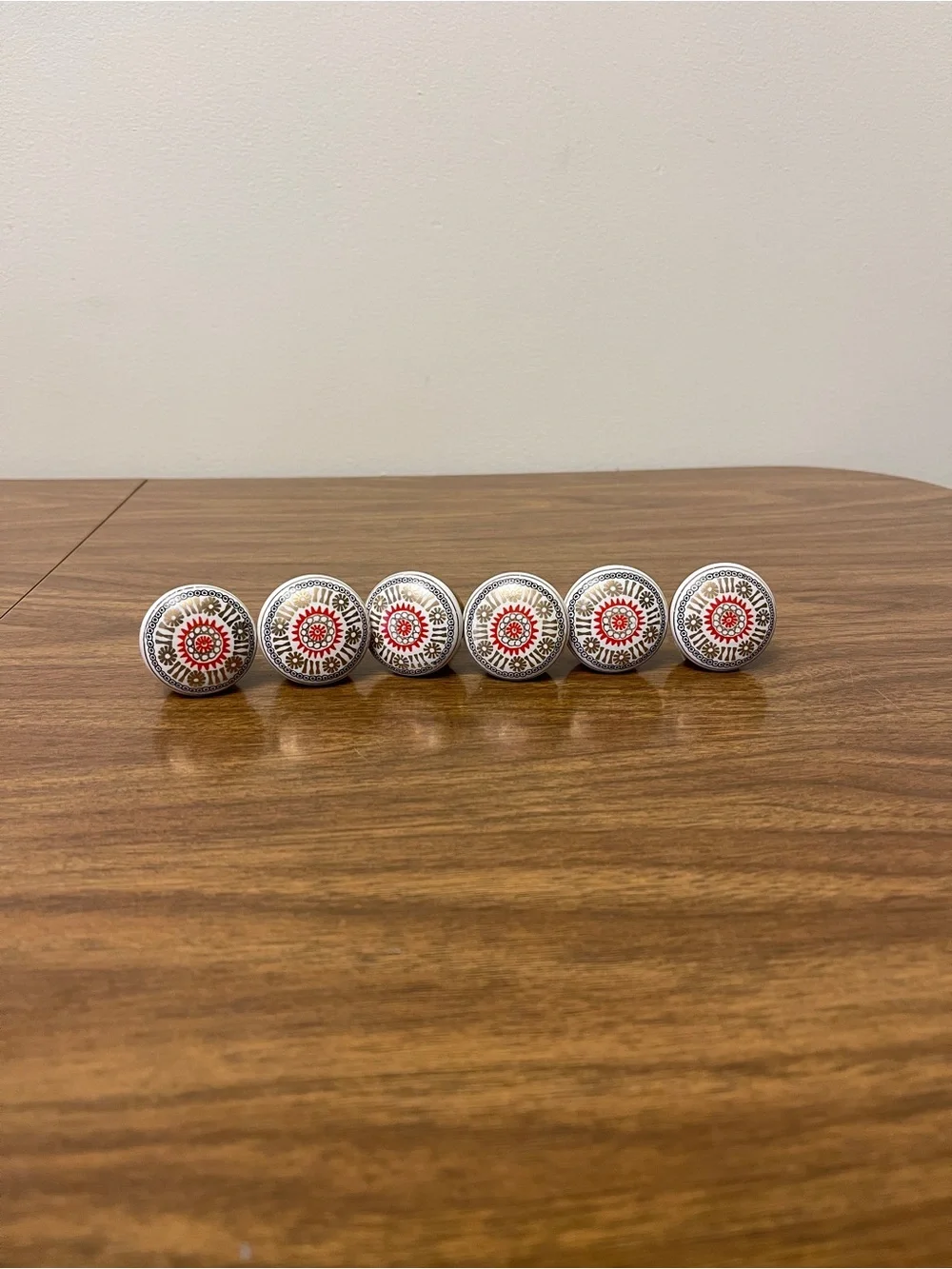 Set of 6 Patterned Knobs
